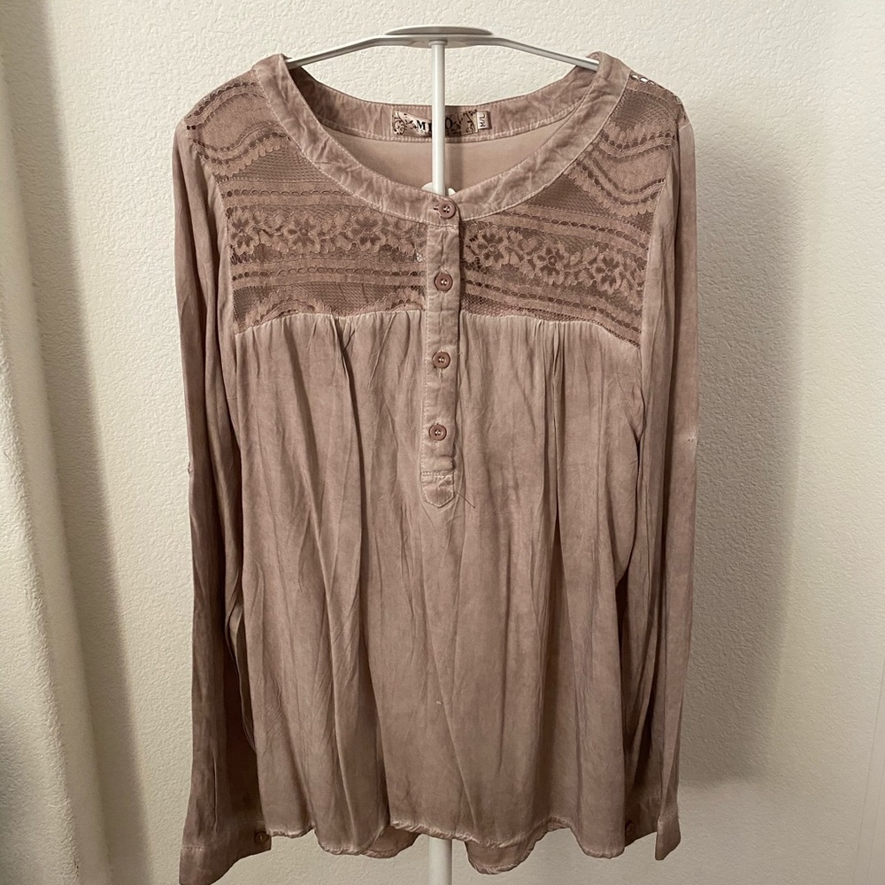 New Long sleeve blouse